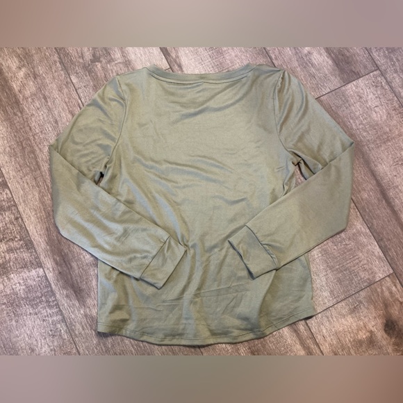 NWT Steve Madden women’s M long sleeve tee - Picture 5 of 5